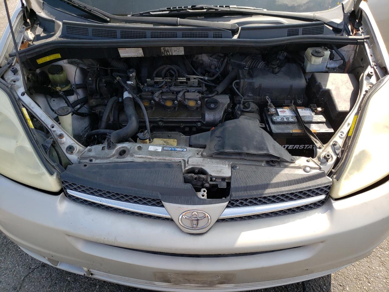 Photo 7 from auction – 2005 TOYOTA SIENNA XLE with VIN 5TDZA22C75S370342