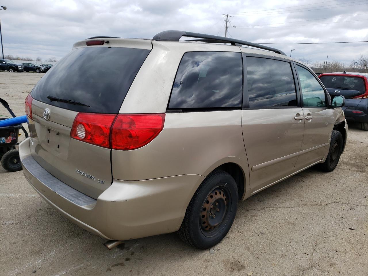 Photo 4 from auction – 2007 TOYOTA SIENNA CE with VIN 5TDZK23C77S043146