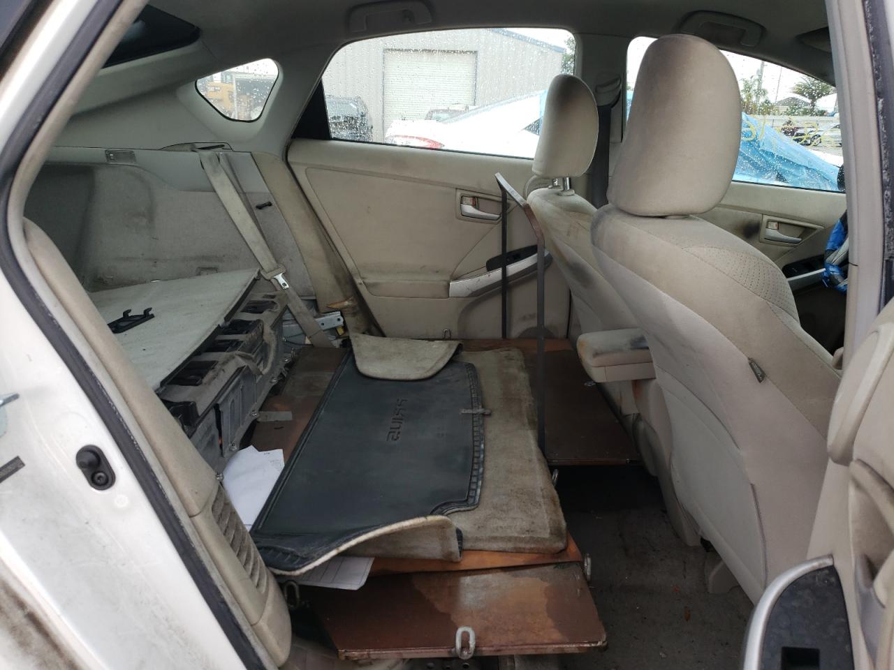 Photo 6 from auction – 2011 TOYOTA PRIUS with VIN JTDKN3DU2B0315376