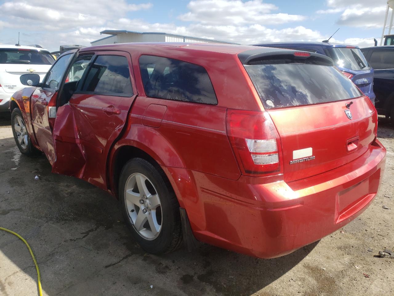 Photo 3 from auction – 2005 DODGE MAGNUM SXT with VIN 2D4FV48V95H130299