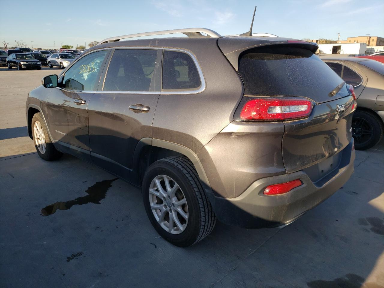 Photo 3 from auction – 2016 JEEP CHEROKEE L with VIN 1C4PJLCS3GW136785
