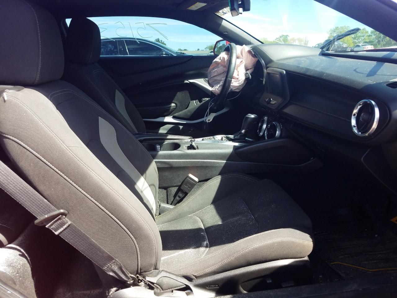 Photo 5 from auction – 2018 CHEVROLET CAMARO LT with VIN 1G1FB1RS3J0136342