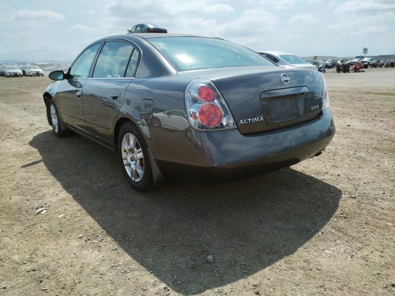 Photo 3 from auction – 2005 NISSAN ALTIMA S with VIN 1N4AL11D95C952932