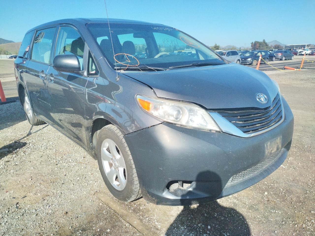 TOYOTA SIENNA 2013 with VIN 5TDZK3DCXDS376036 - Photo from auction