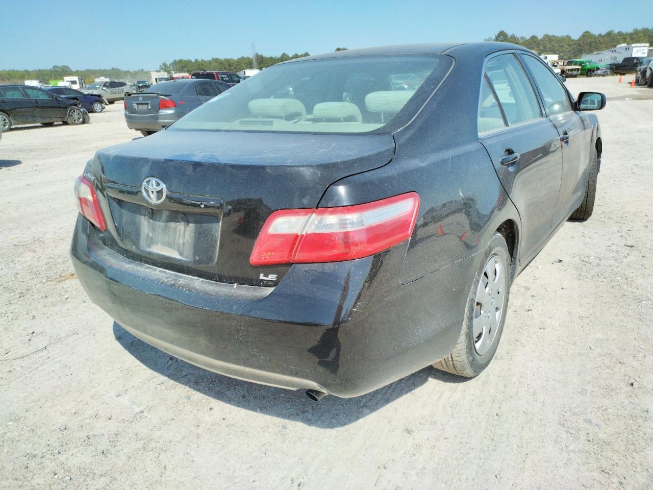 Photo 4 from auction – 2007 TOYOTA CAMRY CE with VIN 4T1BE46K77U684893