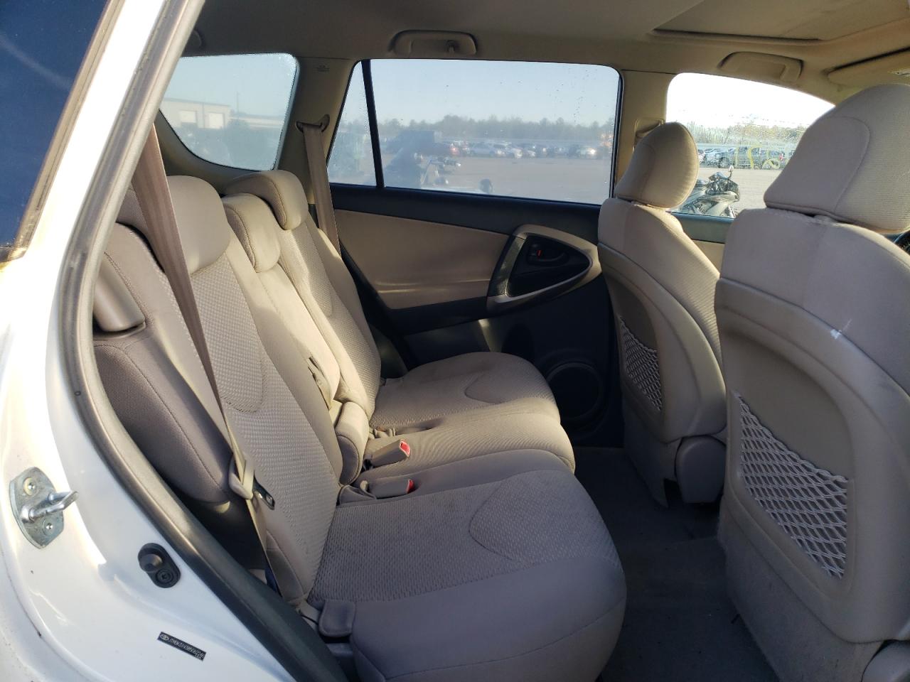 Photo 6 from auction – 2008 TOYOTA RAV4 LIMIT with VIN JTMBK31V385062246
