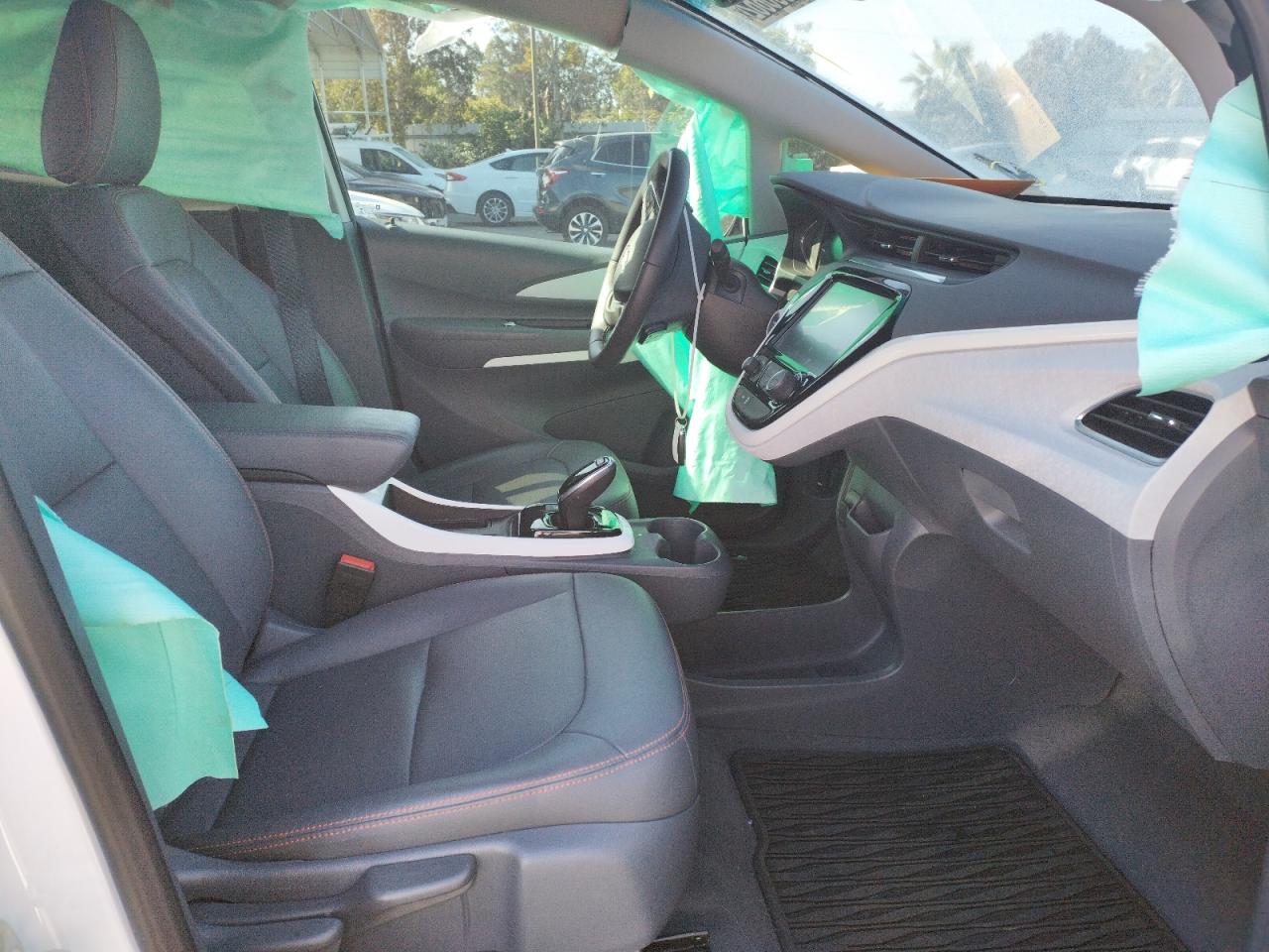 Photo 5 from auction – 2020 CHEVROLET BOLT EV PR with VIN 1G1FZ6S00L4127417