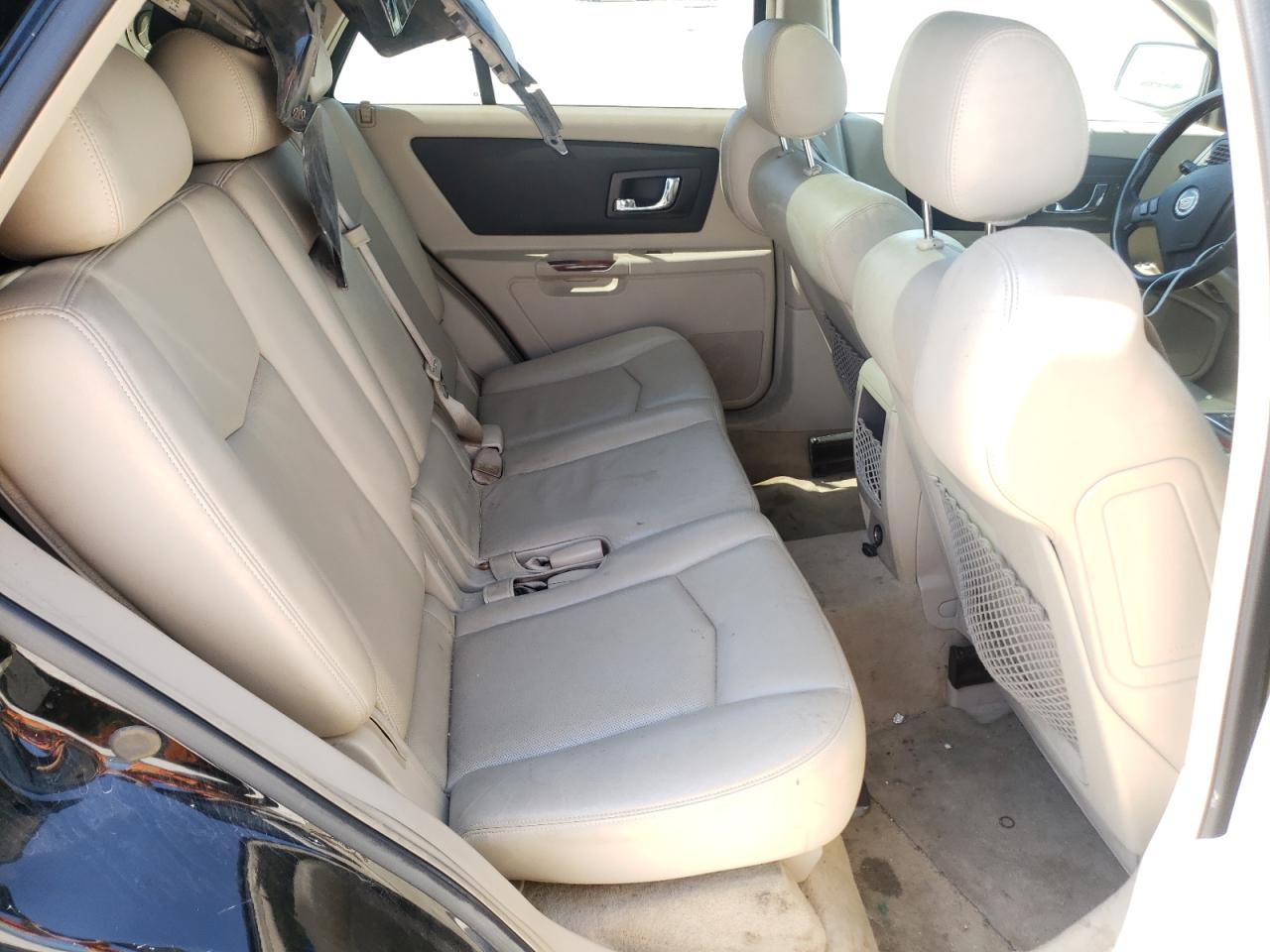 Photo 6 from auction – 2005 CADILLAC SRX with VIN 1GYEE637X50207614