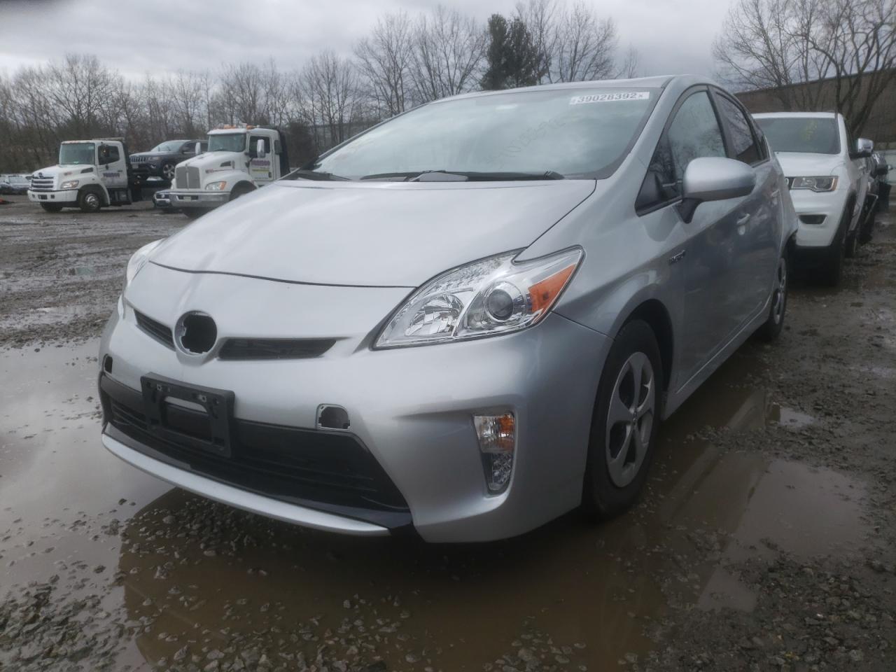 Photo 2 from auction – 2015 TOYOTA PRIUS with VIN JTDKN3DU0F0463631
