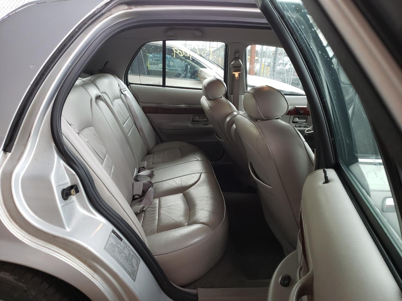 Photo 6 from auction – 2001 MERCURY GRAND MARQ with VIN 2MEFM75W61X696711