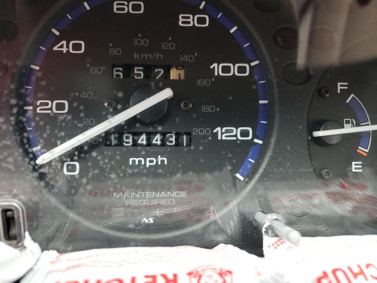 Photo 8 from auction – 2000 HONDA CIVIC with VIN 2HGEJ6677YH589843