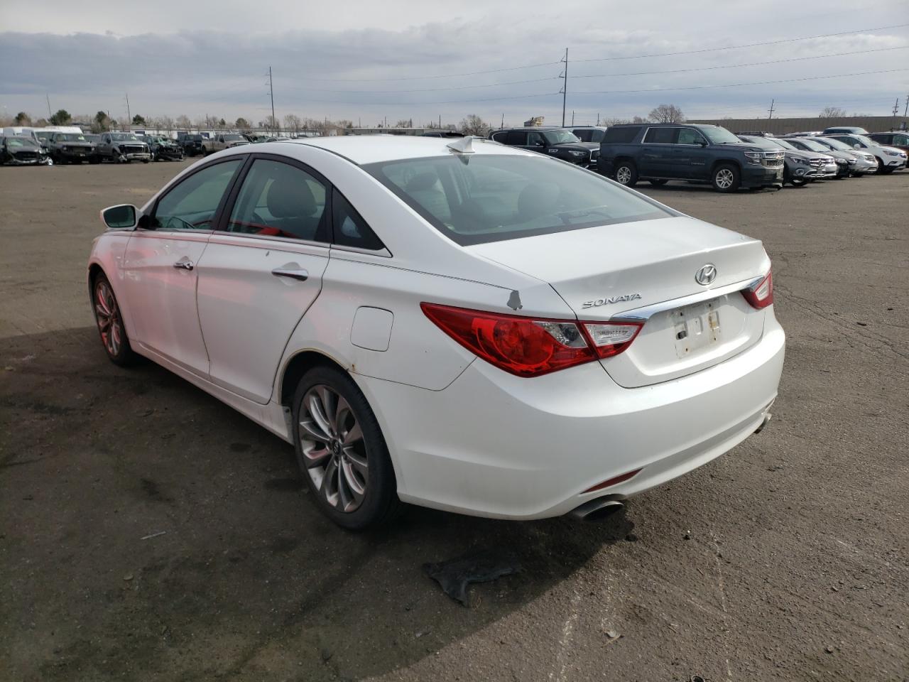 Photo 3 from auction – 2011 HYUNDAI SONATA SE with VIN 5NPEC4AC7BH014237