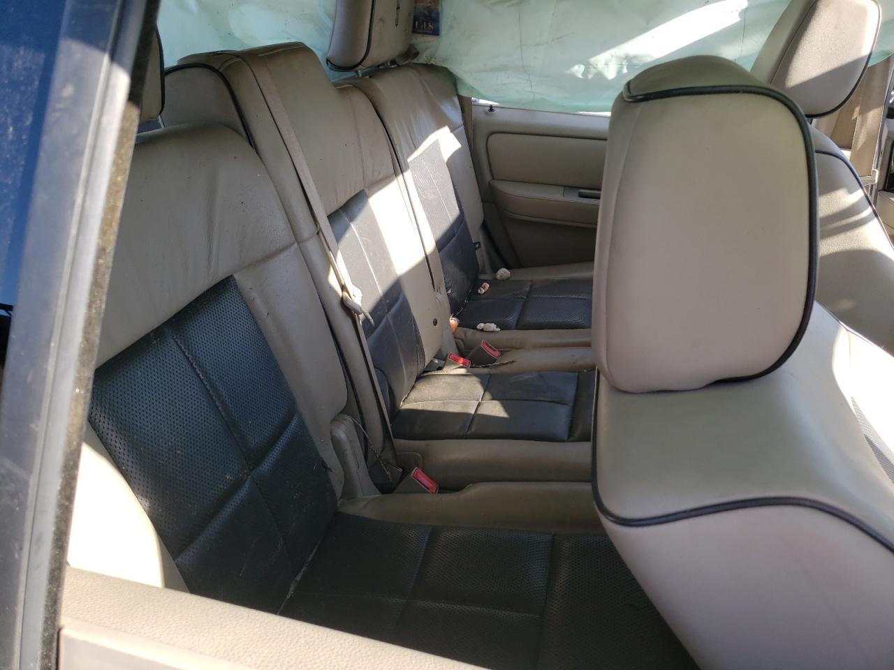 Photo 6 from auction – 2008 LINCOLN NAVIGATOR with VIN 5LMFU285X8LJ13242