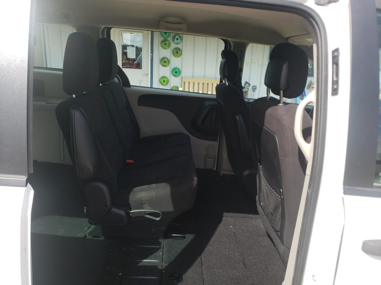 Photo 6 from auction – 2014 DODGE GRAND CARA with VIN 2C4RDGBG3ER422243