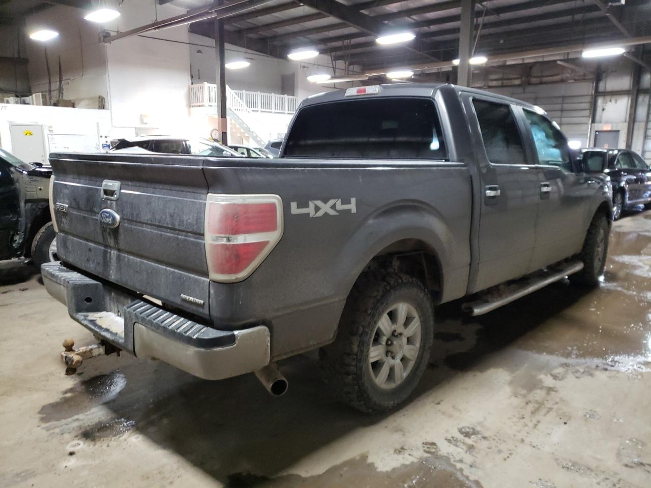 Photo 4 from auction – 2011 FORD F150 SUPER with VIN 1FTFW1EF5BKD34740