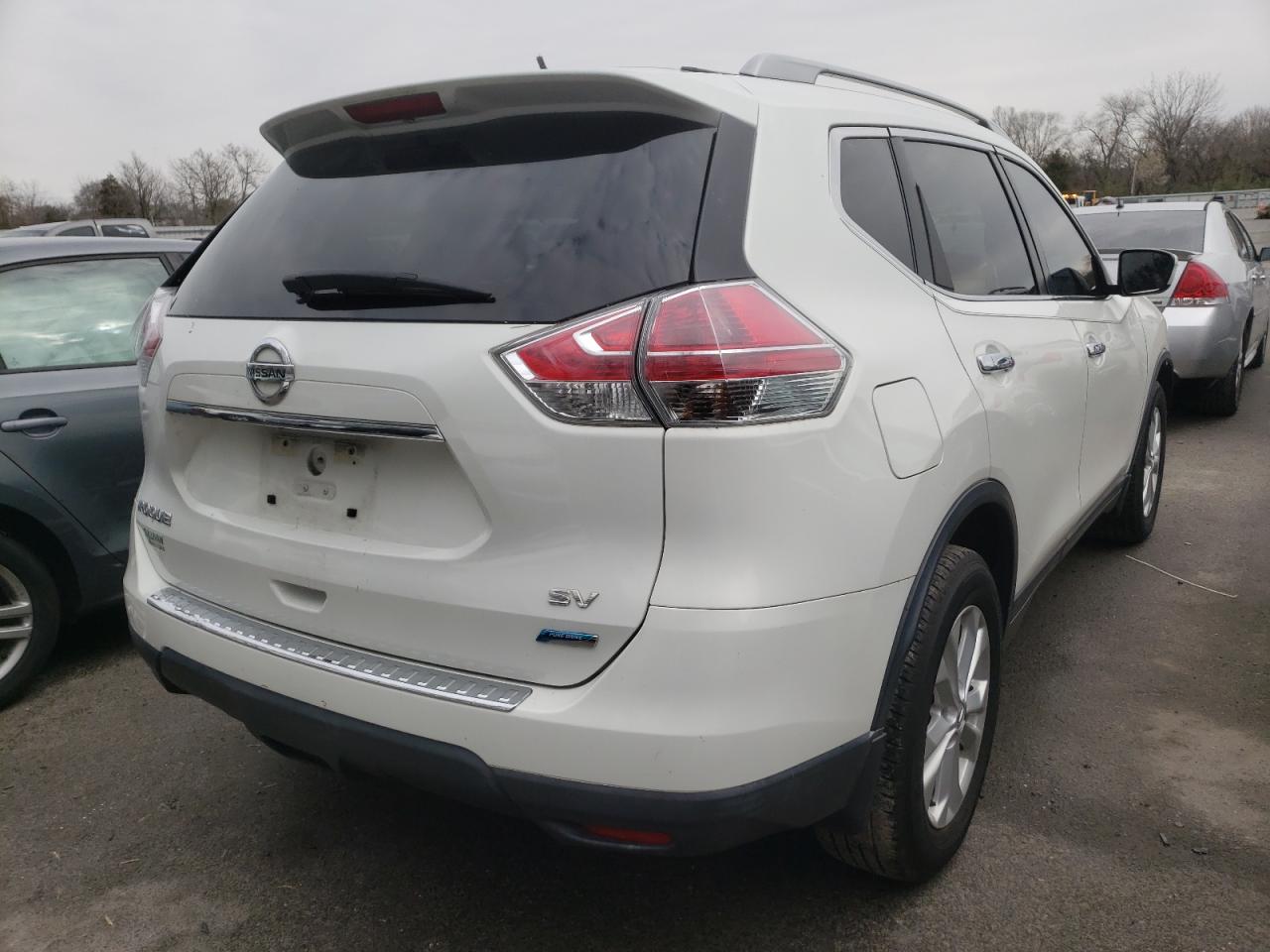 Photo 4 from auction – 2014 NISSAN ROGUE S with VIN 5N1AT2MT8EC754440