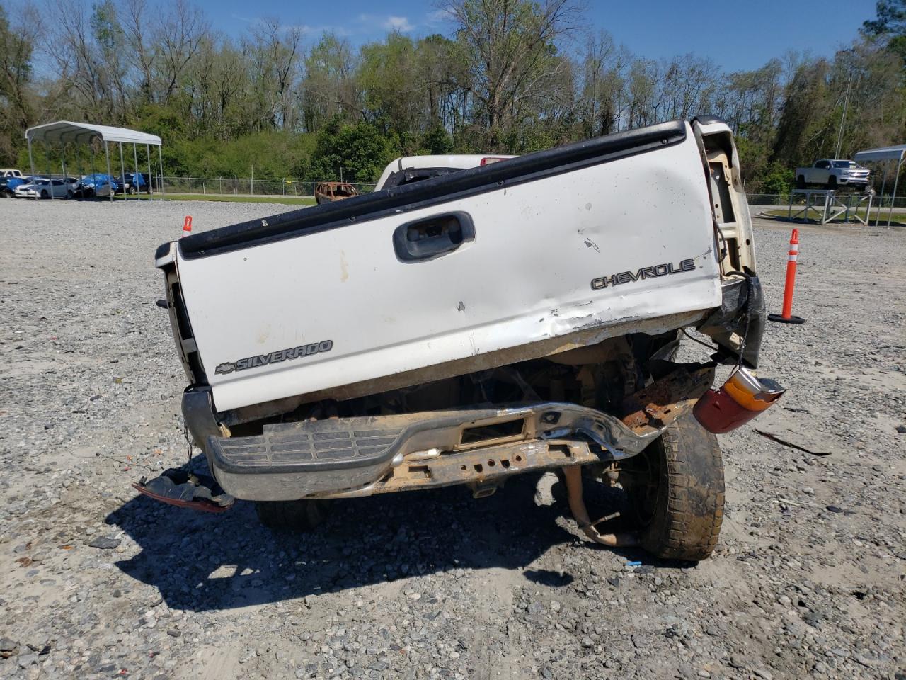 Photo 9 from auction – 2000 CHEVROLET SILVERADO with VIN 2GCEK19T6Y1298024