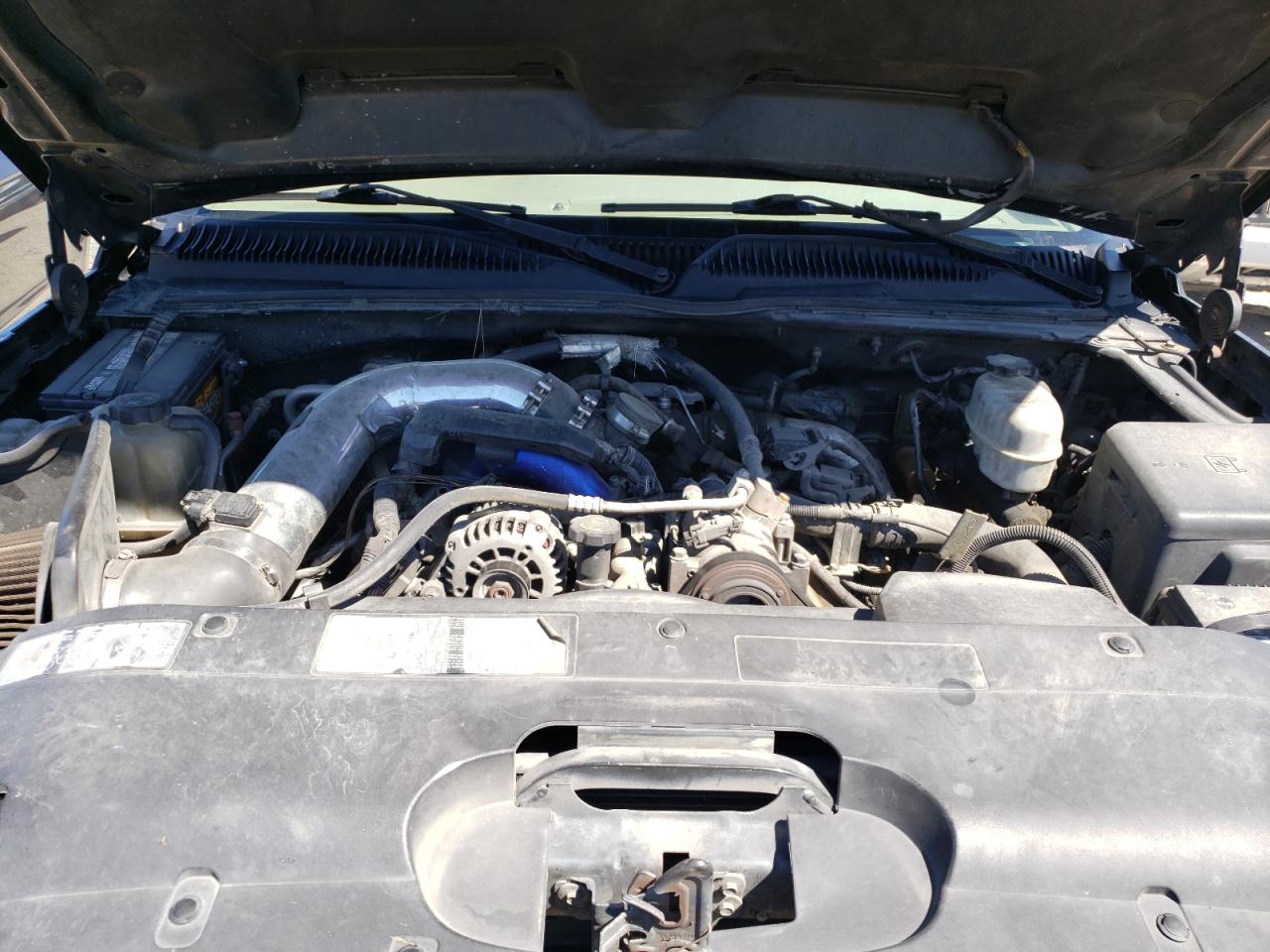 Photo 7 from auction – 2005 CHEVROLET SILVERADO with VIN 1GCHK23205F850575
