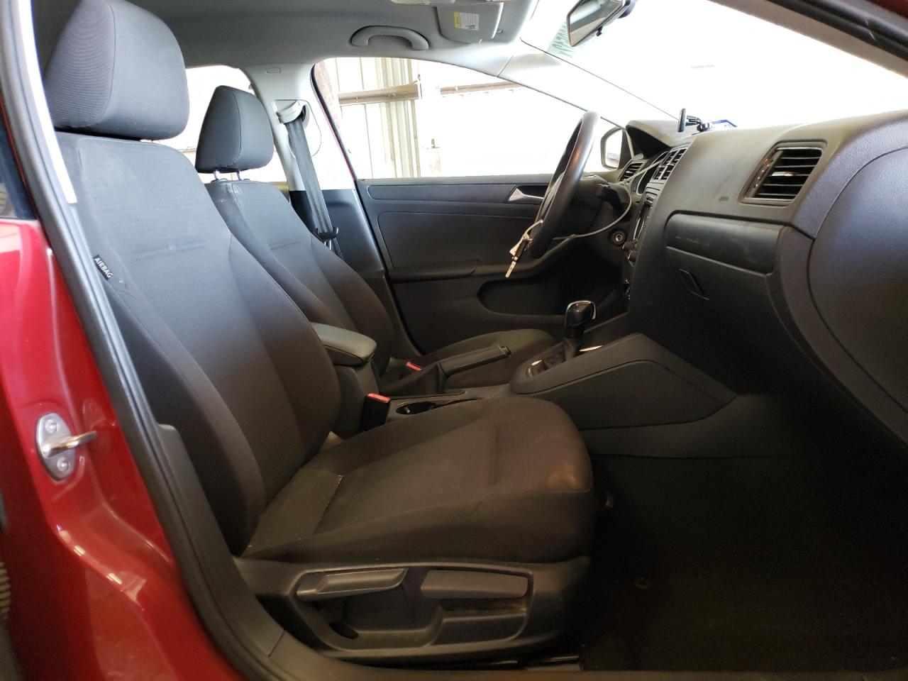 Photo 5 from auction – 2016 VOLKSWAGEN JETTA S with VIN 3VW267AJ5GM337307
