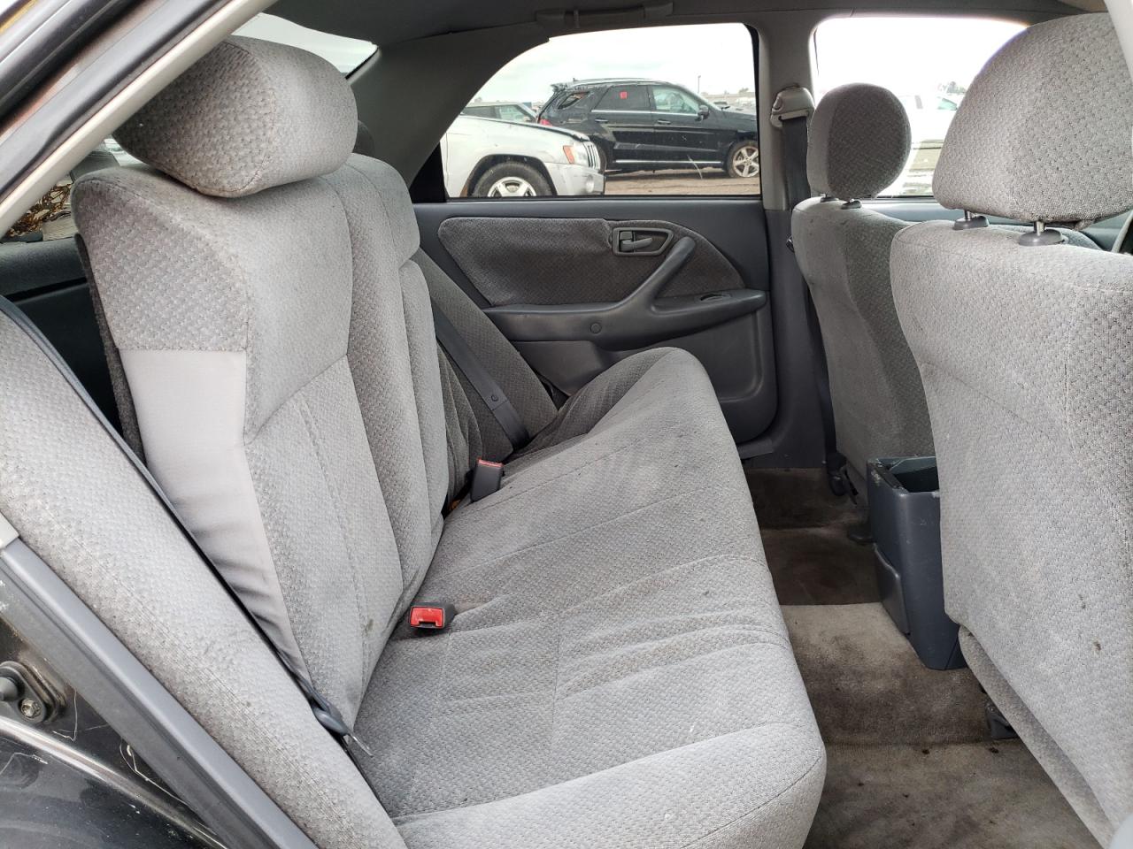 Photo 6 from auction – 2001 TOYOTA CAMRY CE with VIN JT2BG22K710569159