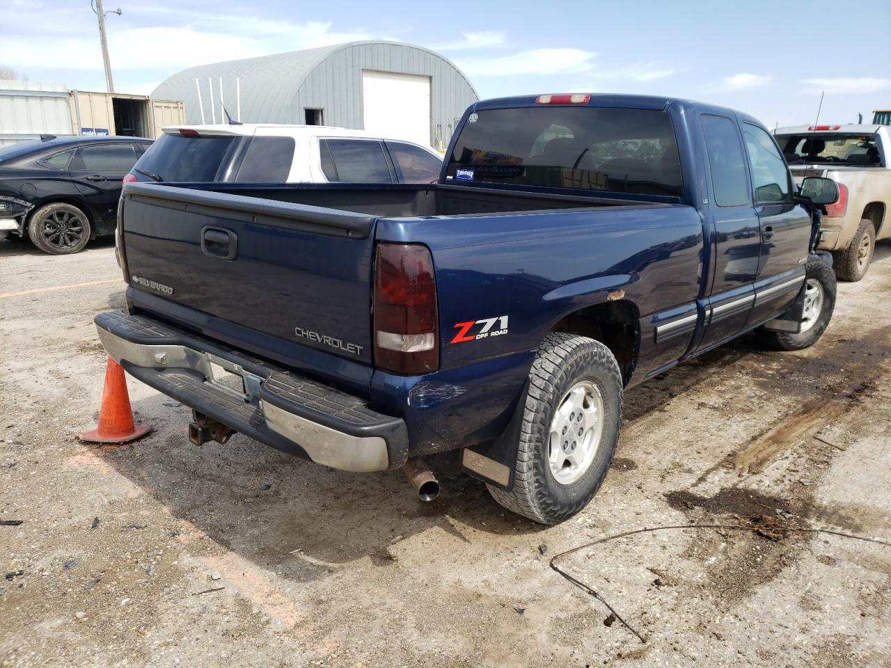 Photo 4 from auction – 2001 CHEVROLET SILVERADO with VIN 1GCEK19TX1Z124602