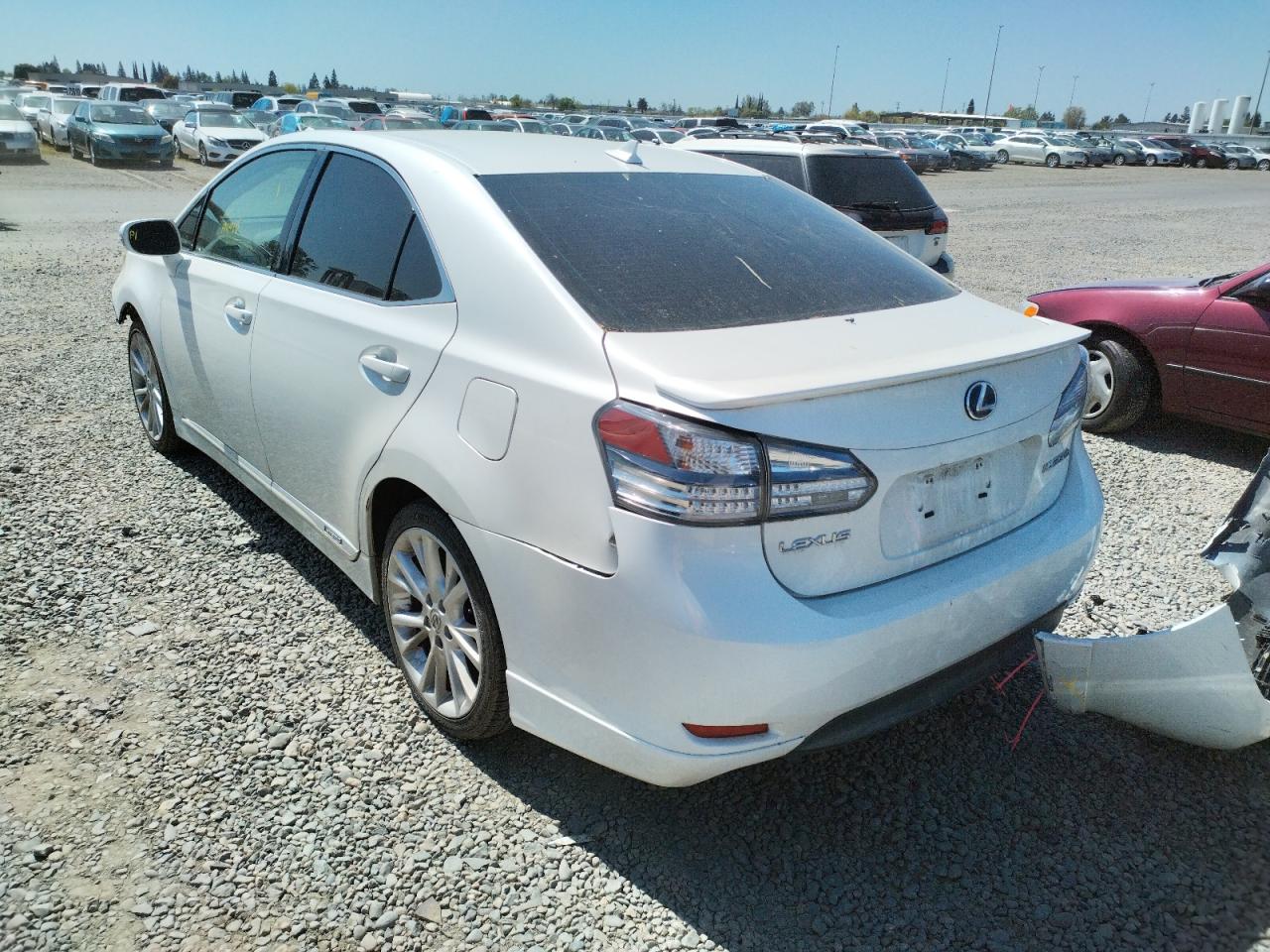 Photo 3 from auction – 2010 LEXUS HS 250H with VIN JTHBB1BA3A2020150