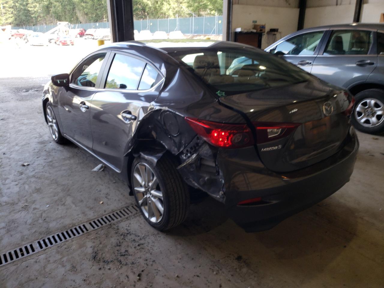 Photo 3 from auction – 2017 MAZDA 3 TOURING with VIN 3MZBN1V75HM118279