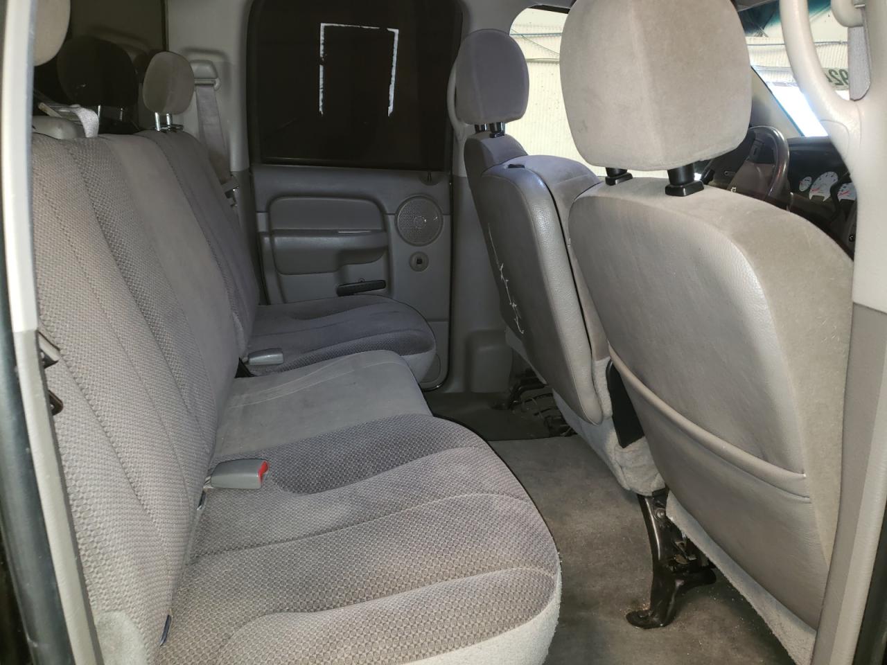 Photo 6 from auction – 2004 DODGE RAM 1500 S with VIN 1D7HU18D04S692670