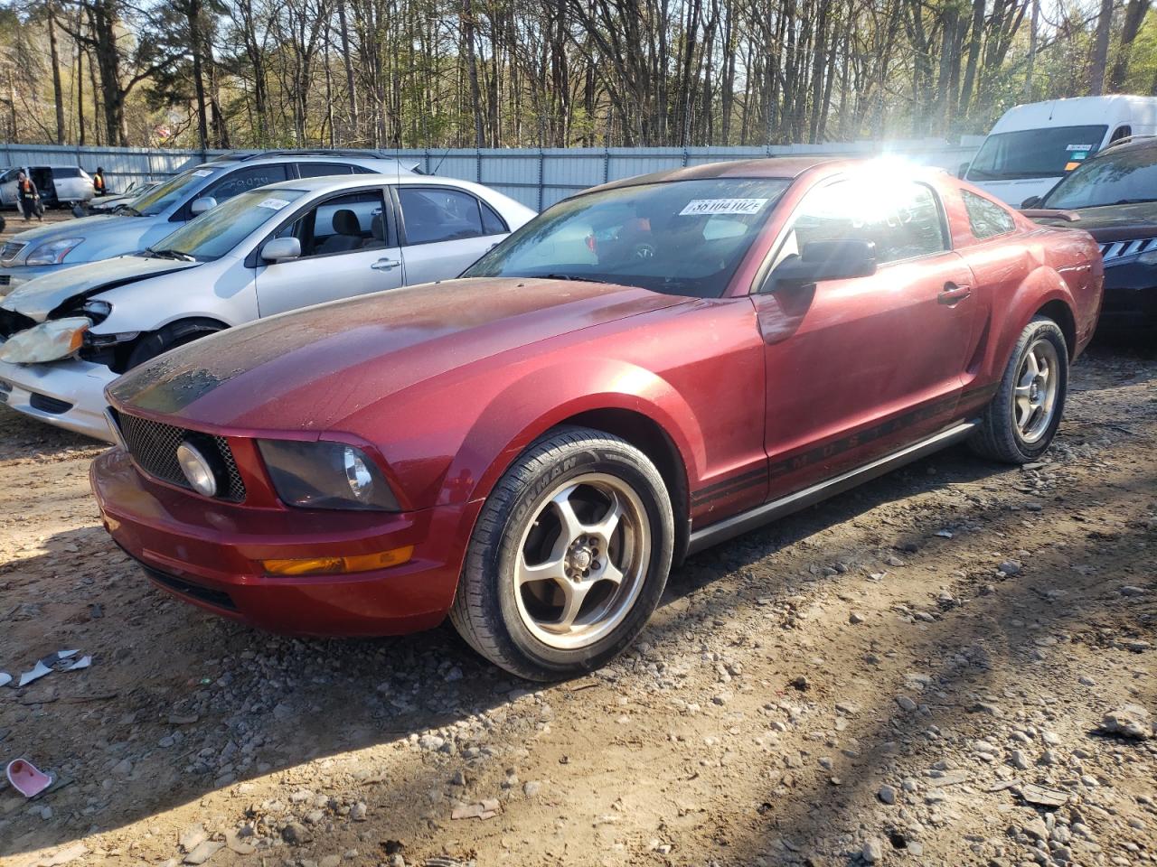 Photo 2 from auction – 2005 FORD MUSTANG with VIN 1ZVFT80N455163513