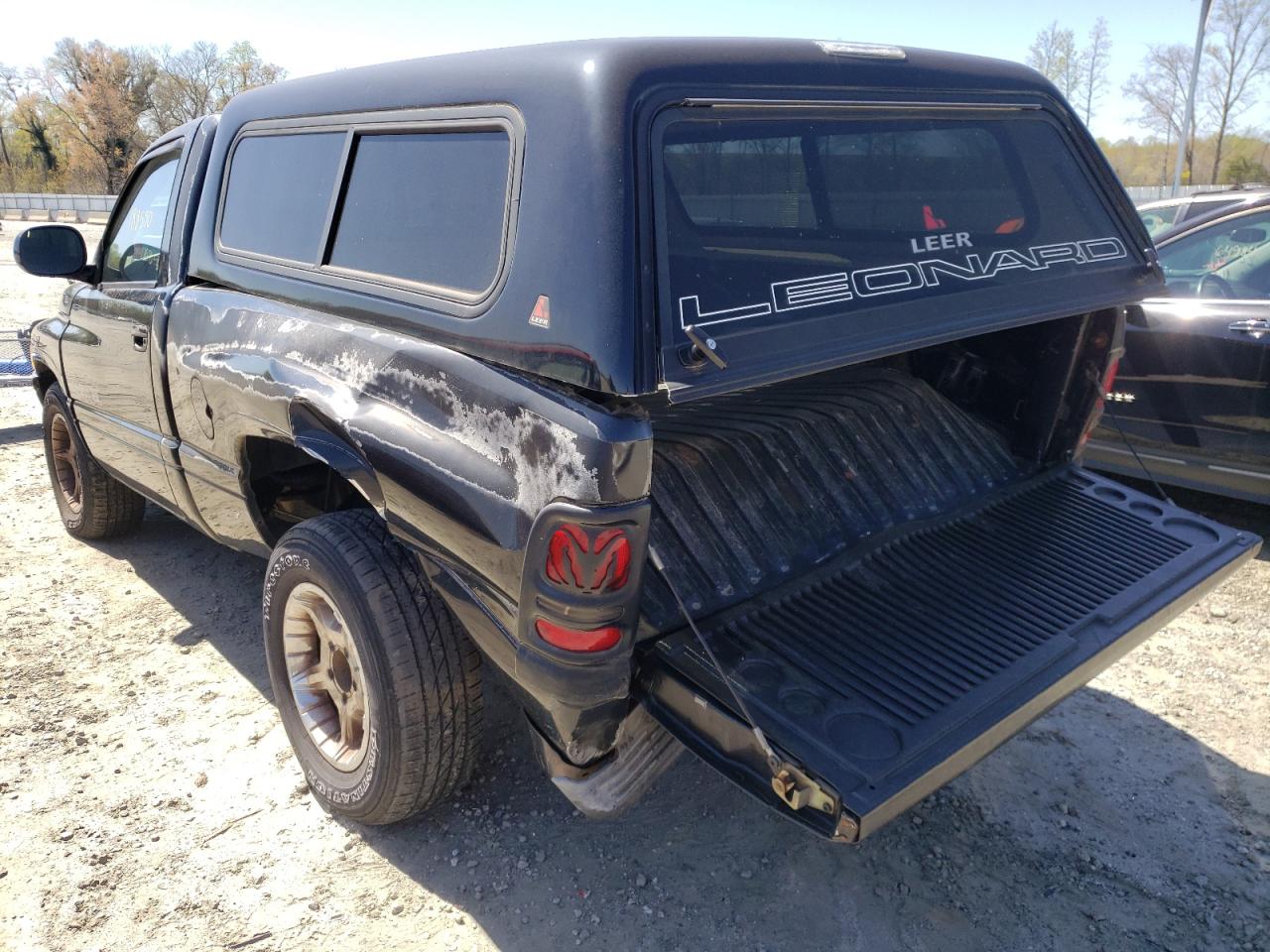 Foto 3 de la subasta – 1998 DODGE RAM 1500 con VIN 1B7HC16Z2WS682009