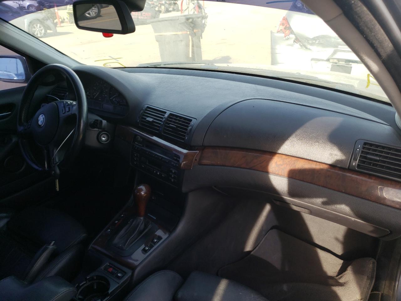 Photo 9 from auction – 2003 BMW 325 XI with VIN WBAEU33493PH90890