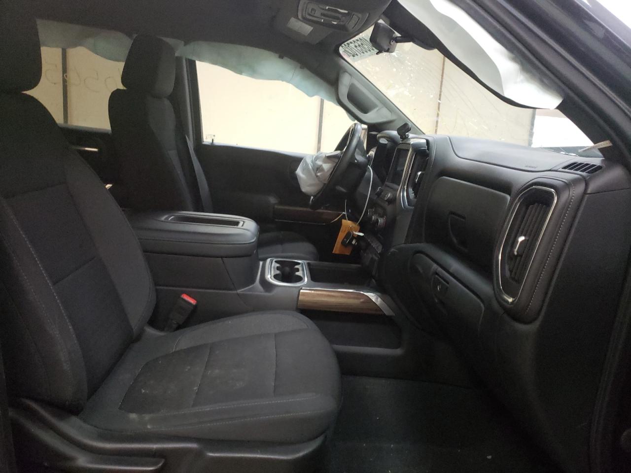 Photo 5 from auction – 2020 CHEVROLET SILVERADO with VIN 1GCPYFED2LZ212517