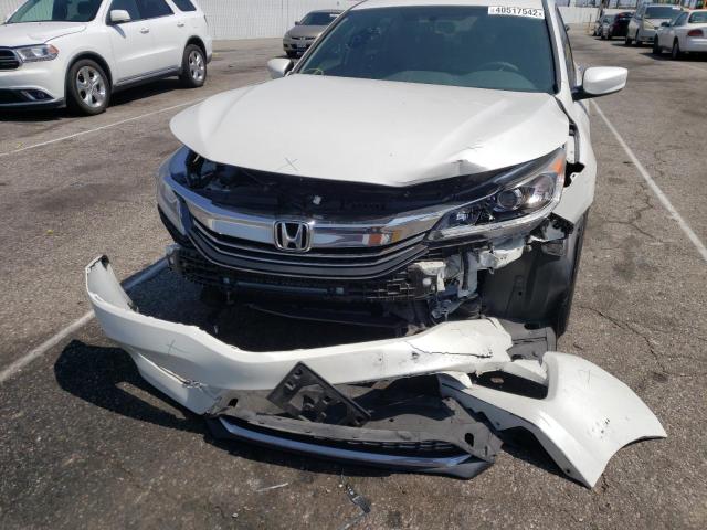 Photo 9 from auction – 2017 HONDA ACCORD SPO with VIN 1HGCR2F55HA265196