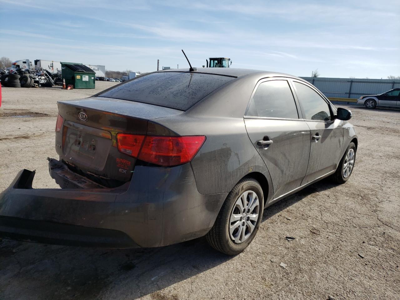 Photo 4 from auction – 2011 KIA FORTE EX with VIN KNAFU4A23B5363630