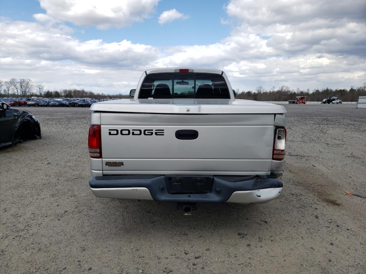 Photo 9 from auction – 2002 DODGE DAKOTA SPO with VIN 1B7GL32X62S526366