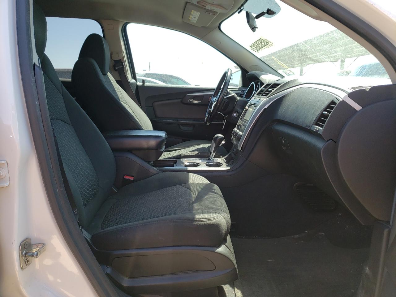 Photo 5 from auction – 2012 CHEVROLET TRAVERSE L with VIN 1GNKVGED6CJ100933