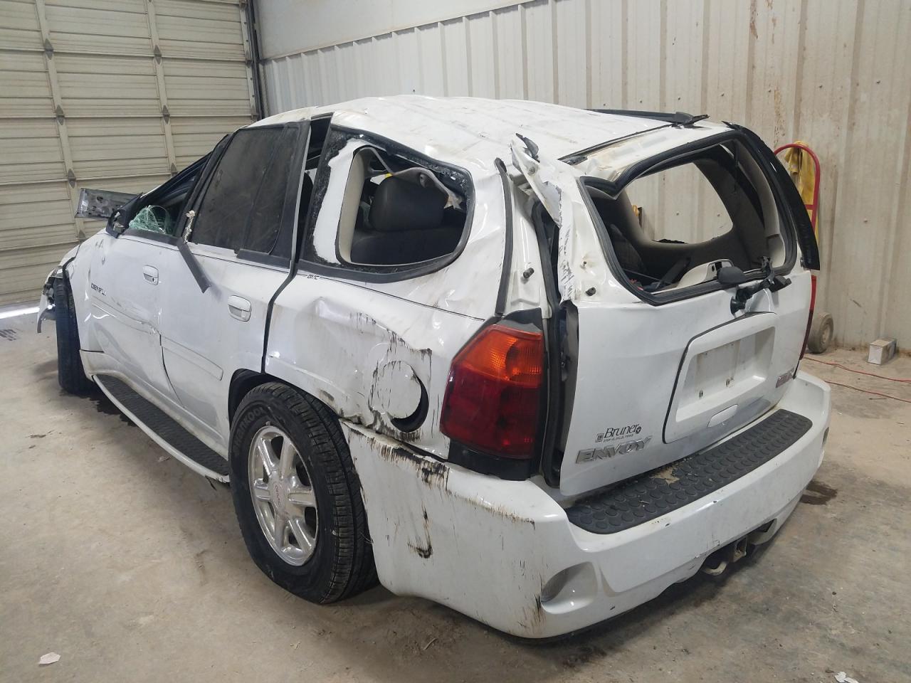 Photo 3 from auction – 2005 GMC ENVOY DENA with VIN 1GKES63M652372251