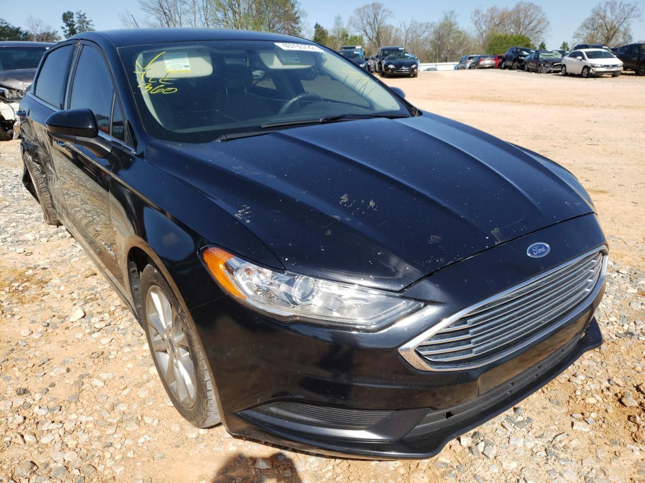 FORD FUSION SE 2017 with VIN 3FA6P0LU4HR301215 - Photo from auction