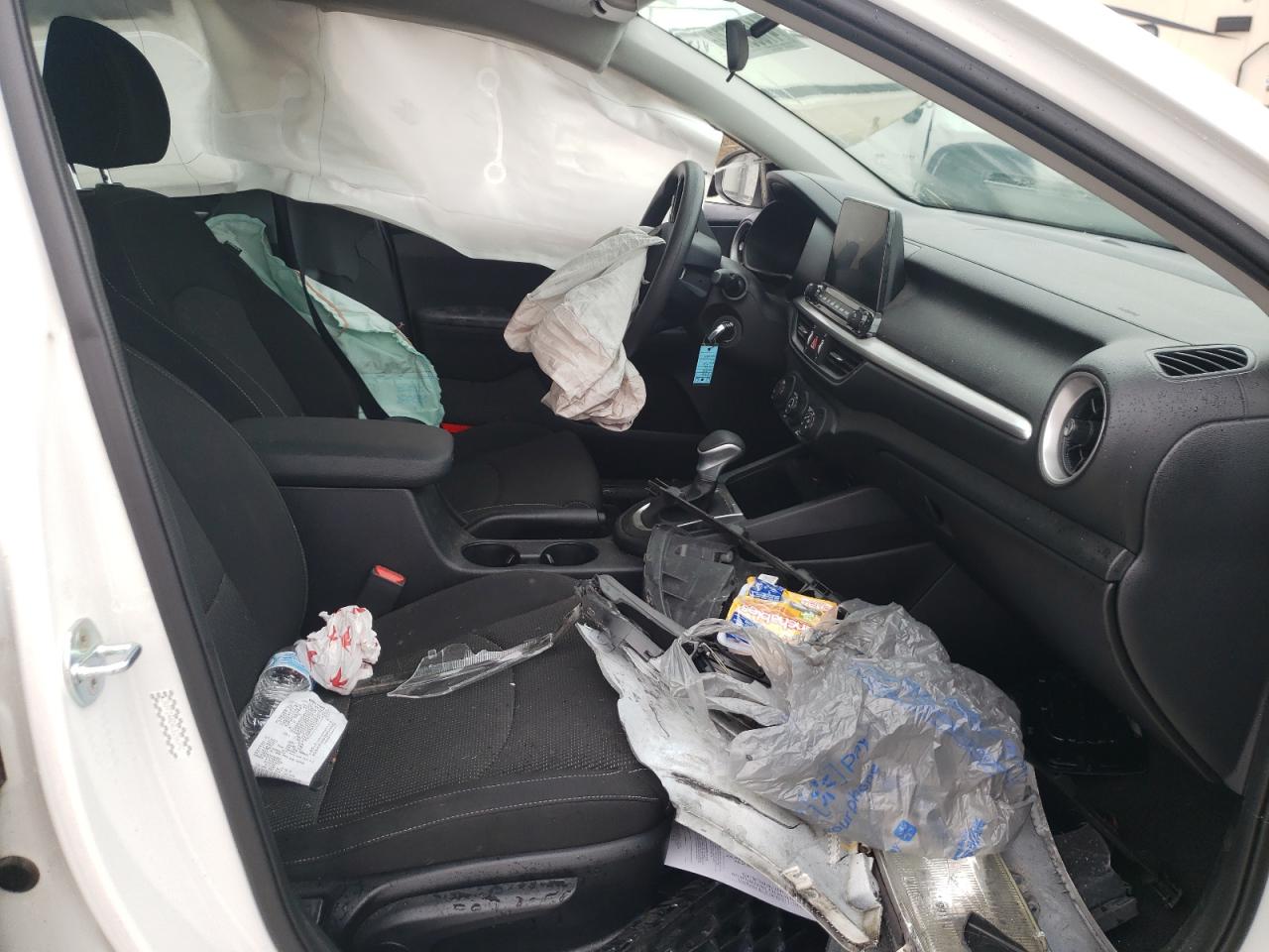 Photo 5 from auction – 2020 KIA FORTE FE with VIN 3KPF24AD4LE256392