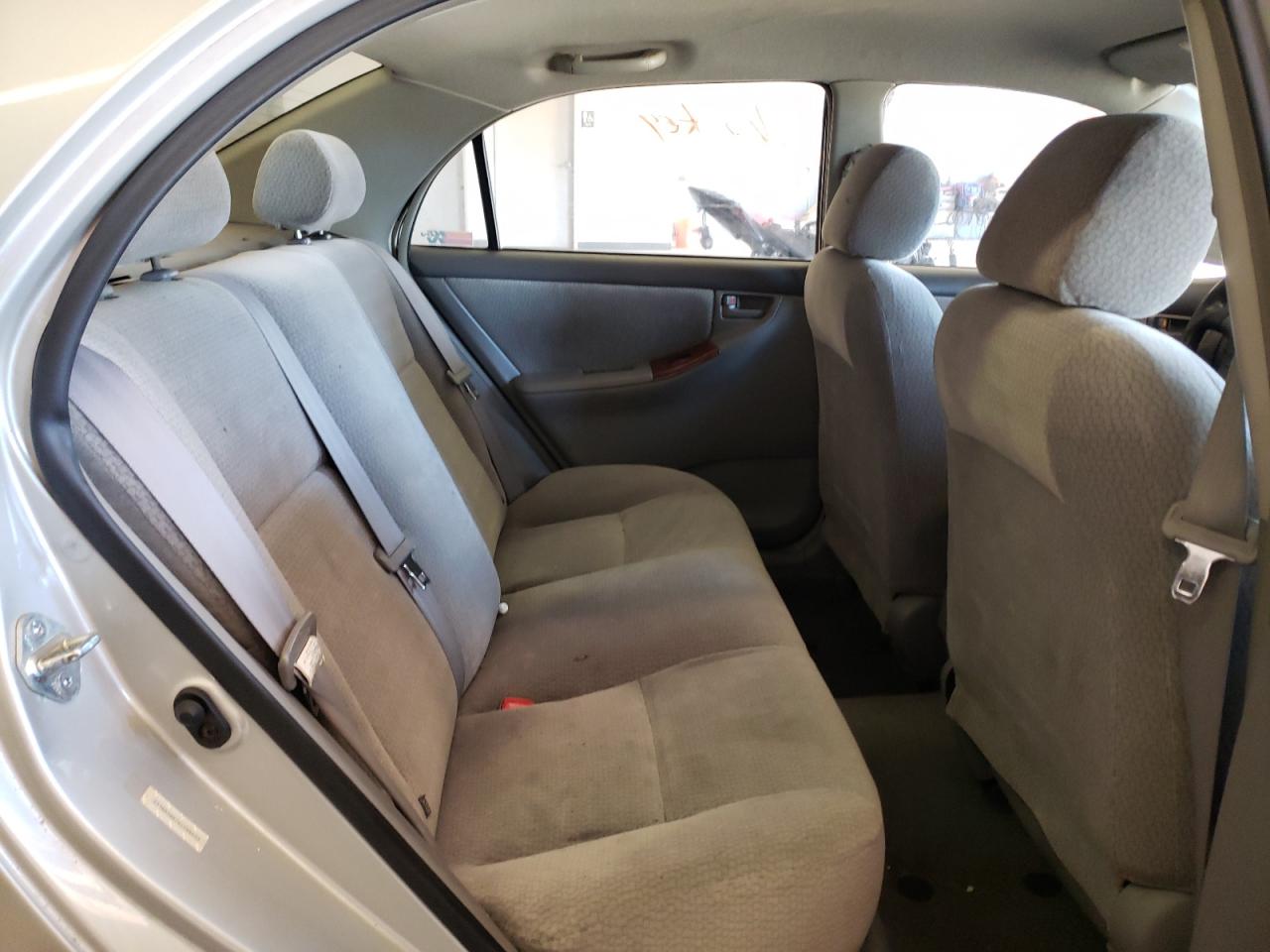 Photo 6 from auction – 2004 TOYOTA COROLLA CE with VIN 2T1BR38E74C288403