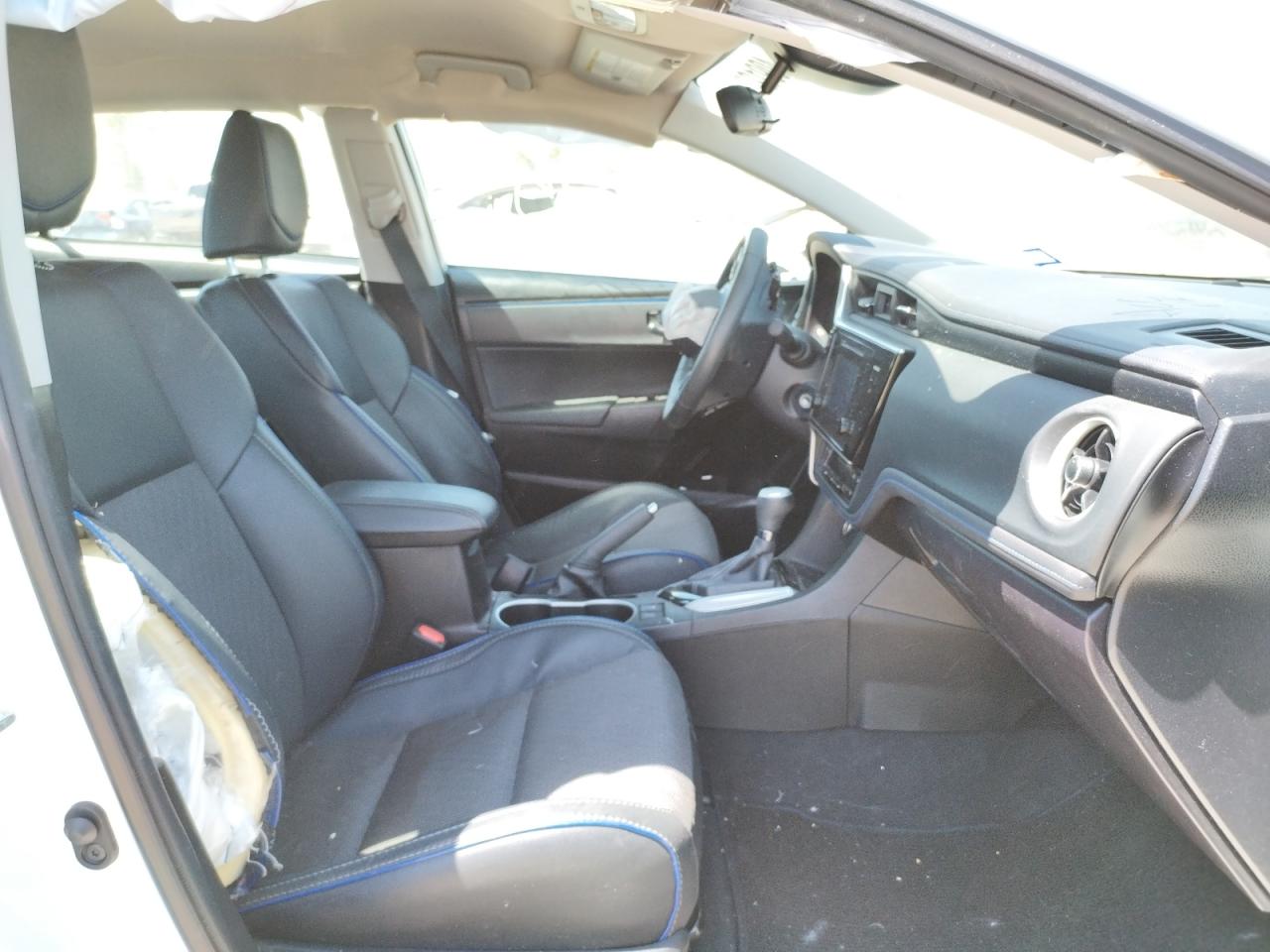 Photo 5 from auction – 2017 TOYOTA COROLLA L with VIN 5YFBURHE0HP728470