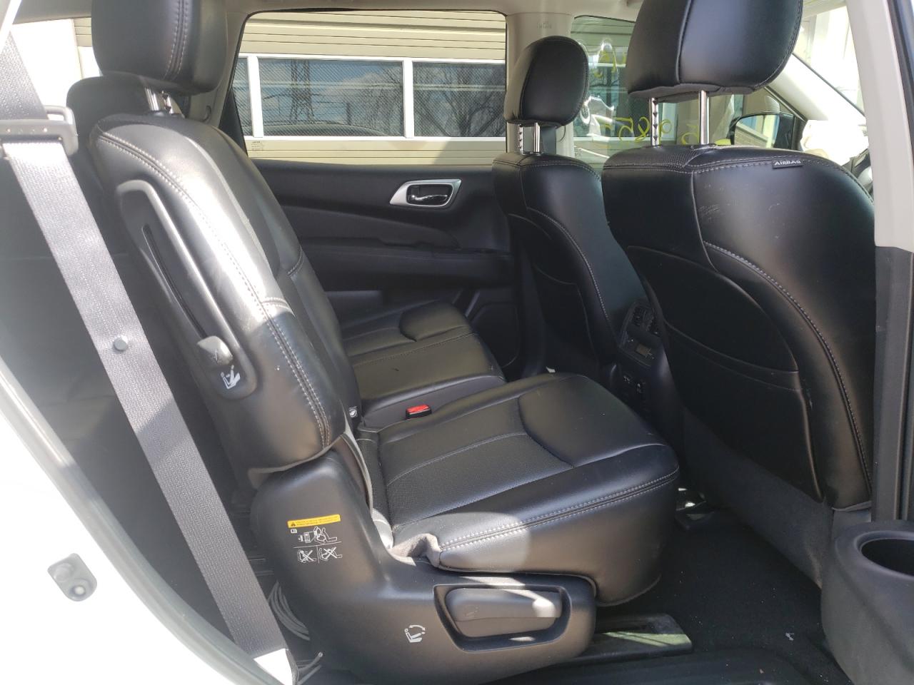 Photo 6 from auction – 2017 NISSAN PATHFINDER with VIN 5N1DR2MM9HC692605