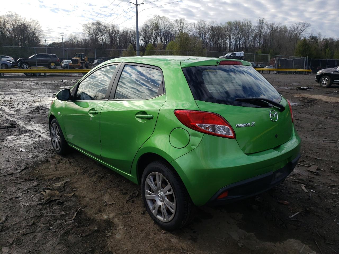 Photo 3 from auction – 2011 MAZDA 2 with VIN JM1DE1HYXB0126856