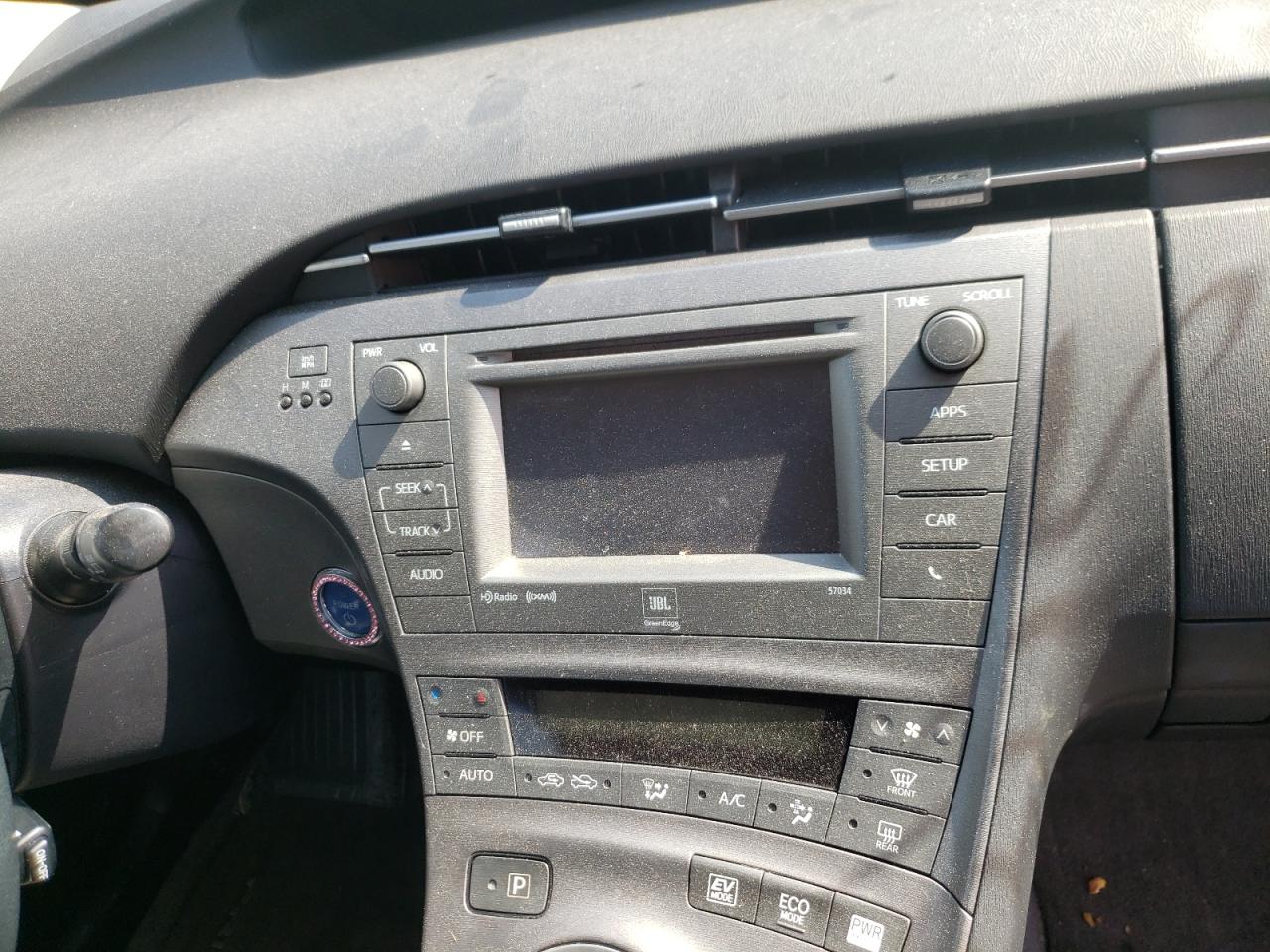 Photo 9 from auction – 2015 TOYOTA PRIUS with VIN JTDKN3DU2F1936049