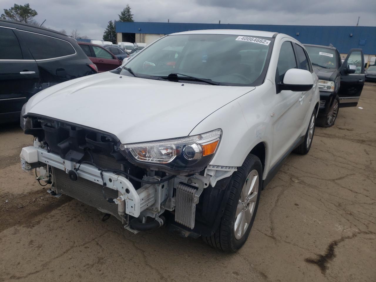 Photo 2 from auction – 2015 MITSUBISHI OUTLANDER with VIN 4A4AP3AW6FE032623