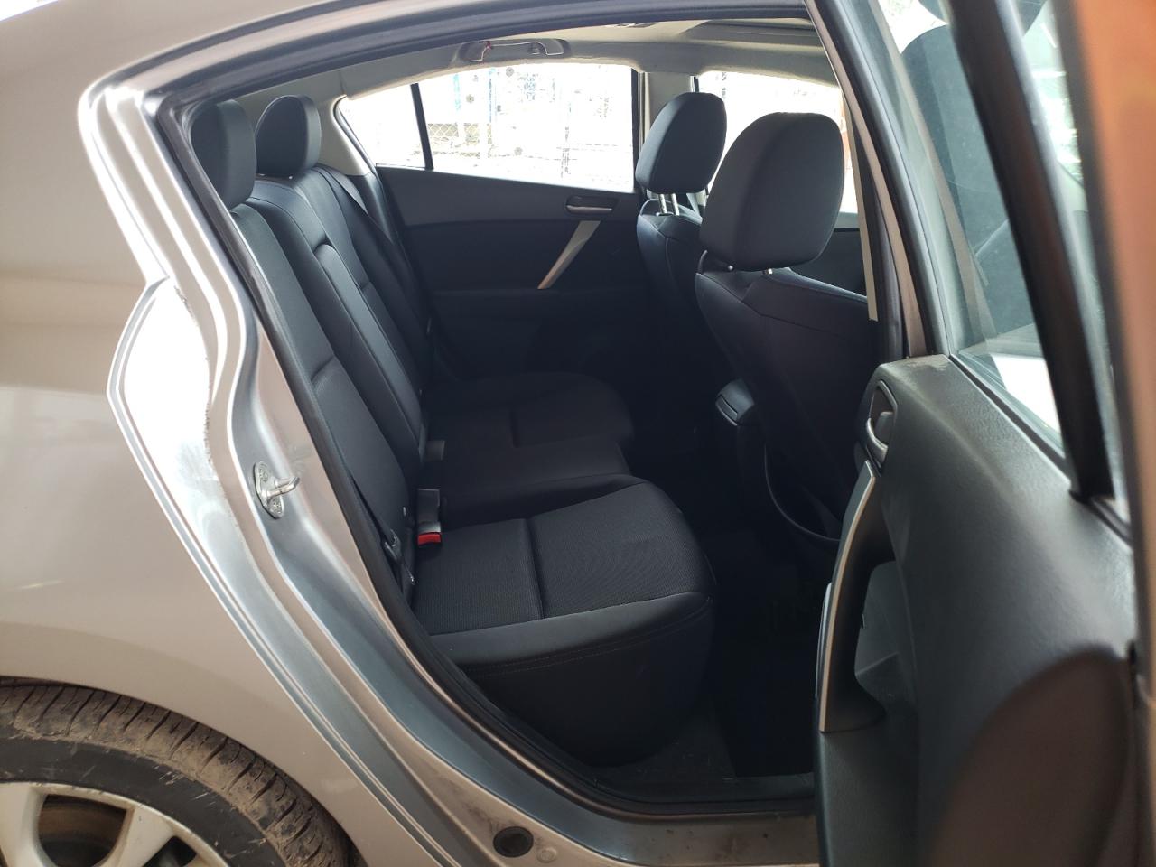 صورة رقم 6 من المزاد - 2011 MAZDA 3 S مع VIN JM1BL1U65B1378347