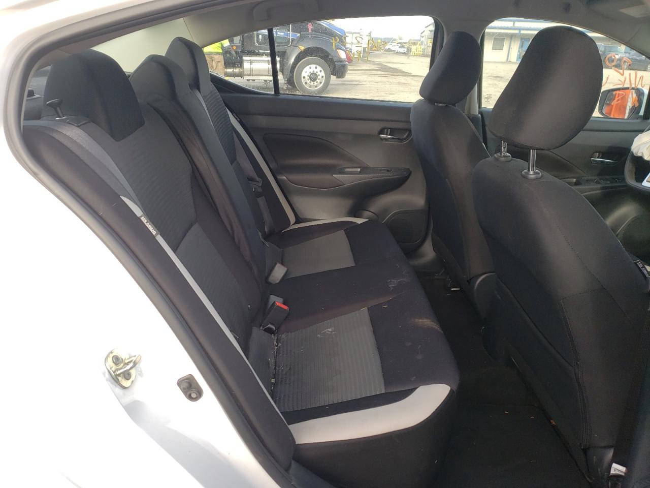 Photo 6 from auction – 2021 NISSAN VERSA SV with VIN 3N1CN8EV4ML868404