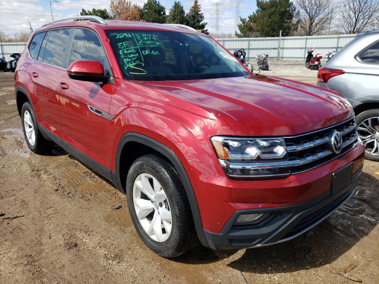 VOLKSWAGEN ATLAS SE 2018 with VIN 1V2LR2CA0JC523228 - Photo from auction