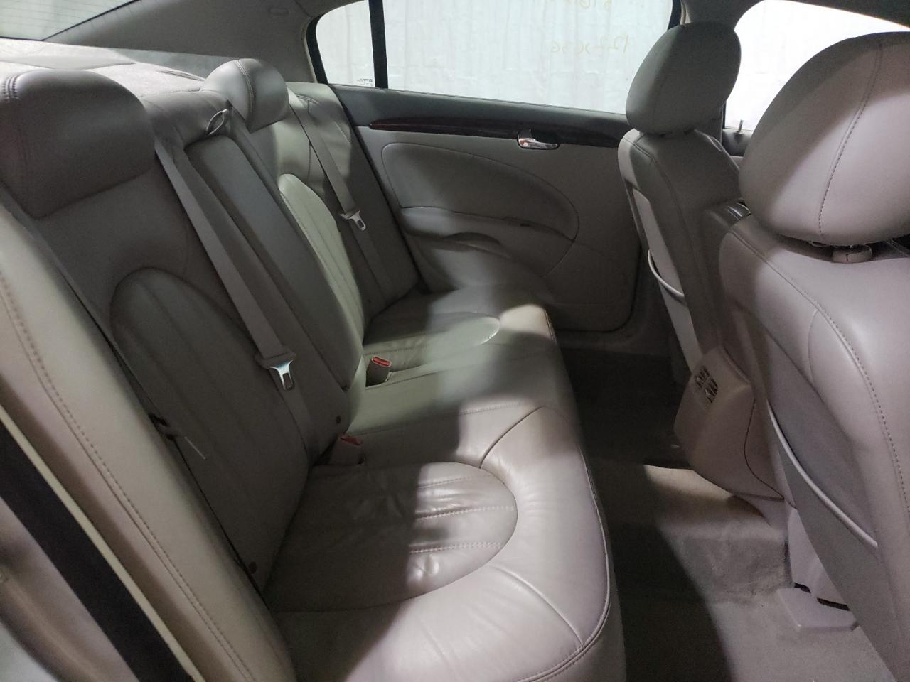 Photo 6 from auction – 2011 BUICK LUCERNE CX with VIN 1G4HC5EM8BU102804