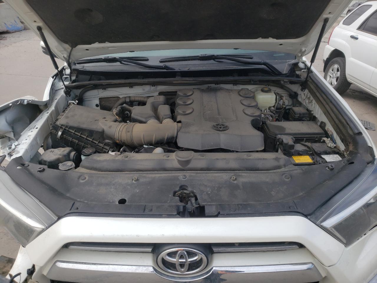Photo 7 from auction – 2020 TOYOTA 4RUNNER SR with VIN JTEBU5JR4L5799906